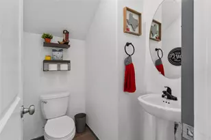 7207 Hillside Ave, Mont Belvieu, TX 77523 - Photo 17