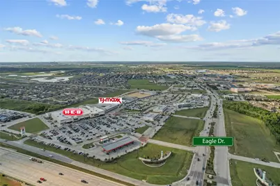 7207 Hillside Avenue, Mont Belvieu, TX 77523 - Photo 37