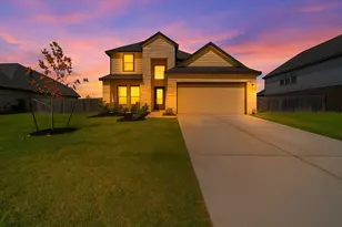 7207 Hillside Ave, Mont Belvieu, TX 77523 - Photo 3