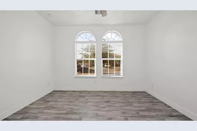 6439 Brimridge Lane, Houston, TX 77048 - Photo 5