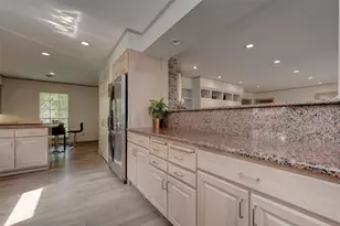 12511 Boheme Dr, Houston, TX 77024 - Photo 11