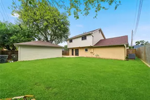 2902 Colony Dr, Sugar Land, TX 77479 - Photo 7