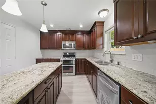 2902 Colony Dr, Sugar Land, TX 77479 - Photo 13
