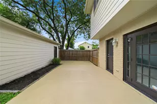 2902 Colony Dr, Sugar Land, TX 77479 - Photo 5