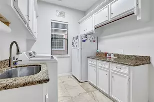 7426 Timberlake Dr, Sugar Land, TX 77479 - Photo 37