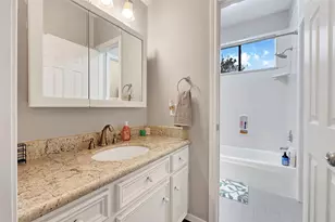 7426 Timberlake Dr, Sugar Land, TX 77479 - Photo 31