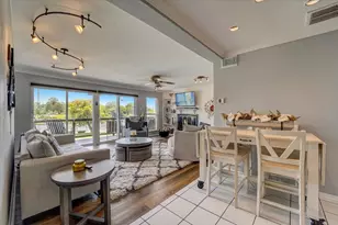 2127 Casa Rio Cir, Dickinson, TX 77539 - Photo 9