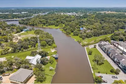 2127 Casa Rio Circle, Dickinson, TX 77539 - Photo 37