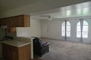 105 Laurie Ln, Willis, TX 77378 - Photo 7