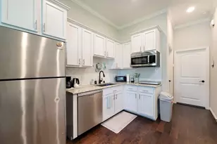 22902 Henderson Row Dr, Richmond, TX 77469 - Photo 9