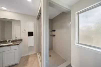 708 Ivory Manor Drive, Houston, TX 77018 - Photo 13