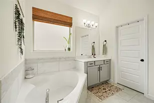 2303 Tobarra Ln, League City, TX 77573 - Photo 17