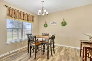 126 Virginia St, Fairfield, TX 75840 - Photo 9