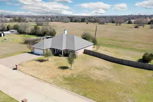 126 Virginia St, Fairfield, TX 75840 - Photo 39