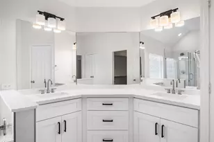 1802 Rockwall Ct, Sugar Land, TX 77479 - Photo 33