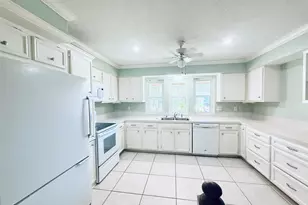 16439 Hickory Knoll Dr, Houston, TX 77059 - Photo 5