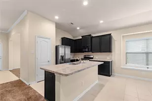 22810 Highland Bluff Ln, Spring, TX 77373 - Photo 7