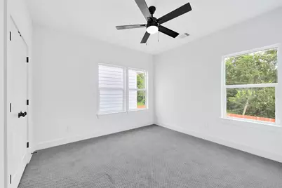 2511 Garapan Street, Houston, TX 77091 - Photo 9