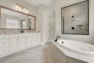 510 Blossom Cove Ct, Pinehurst, TX 77362 - Photo 25