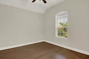 510 Blossom Cove Ct, Pinehurst, TX 77362 - Photo 21