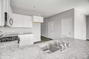 1093 Rd 5102, Cleveland, TX 77327 - Photo 7