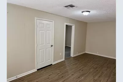 6144 Doulton Drive, Houston, TX 77033 - Photo 9