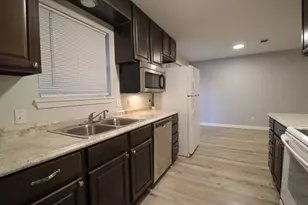 350 W Smith St, Sour Lake, TX 77659 - Photo 15