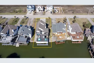 925 Tiki Drive, Tiki Island, TX 77554 - Photo 41