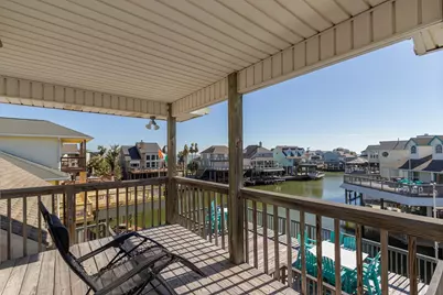 925 Tiki Drive, Tiki Island, TX 77554 - Photo 13