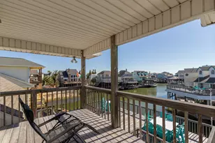 925 Tiki Dr, Tiki Island, TX 77554 - Photo 13