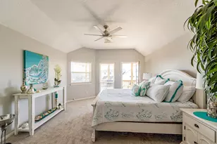 925 Tiki Dr, Tiki Island, TX 77554 - Photo 7