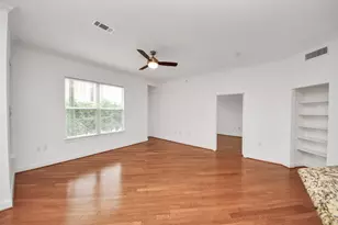 1010 Rosine St, Houston, TX 77019 - Photo 11