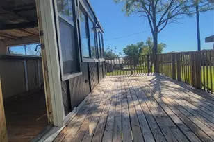 12018 Sandpiper Rd, Angleton, TX 77515 - Photo 5