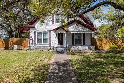 602 W Sealy Street, Alvin, TX 77511 - Photo 1