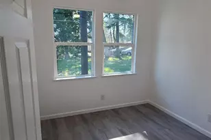 1010 Linden St, La Marque, TX 77568 - Photo 9