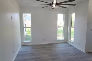 1010 Linden St, La Marque, TX 77568 - Photo 7