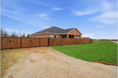2060 Road 5704, Cleveland, TX 77327 - Photo 1