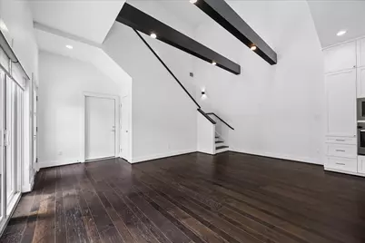 7702 Jacquelyn Oaks Road, Houston, TX 77055 - Photo 9
