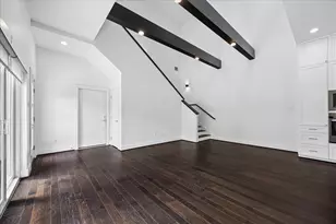 7702 Jacquelyn Oaks Rd, Houston, TX 77055 - Photo 9