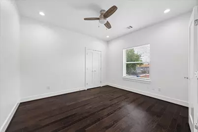 7702 Jacquelyn Oaks Road, Houston, TX 77055 - Photo 23