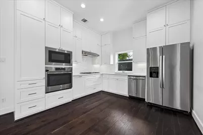 7702 Jacquelyn Oaks Road, Houston, TX 77055 - Photo 7