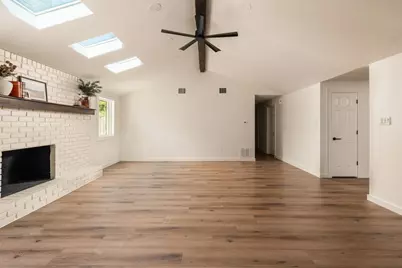 10618 Wickersham Lane, Houston, TX 77042 - Photo 11