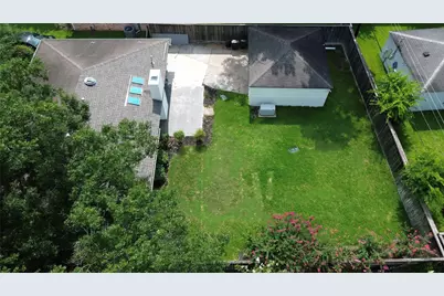10618 Wickersham Lane, Houston, TX 77042 - Photo 33