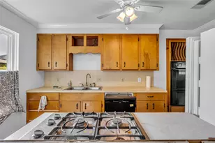 1518 Afton St, Houston, TX 77055 - Photo 25