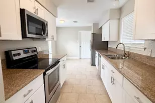 16730 Frigate Dr, Friendswood, TX 77546 - Photo 5