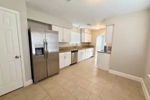 16730 Frigate Dr, Friendswood, TX 77546 - Photo 7