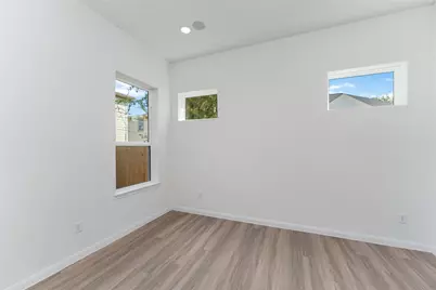 4713 Mallow Street #A/B, Houston, TX 77033 - Photo 21
