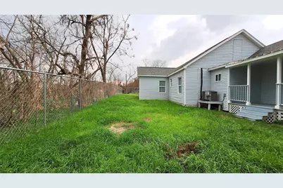 601 Armstrong, Snook, TX 77878 - Photo 25