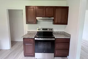 8837 Oak Knoll Ln, Houston, TX 77078 - Photo 11