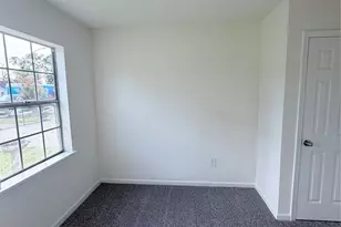 8837 Oak Knoll Ln, Houston, TX 77078 - Photo 19